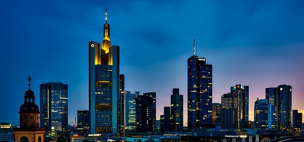 Frankfurt nocą